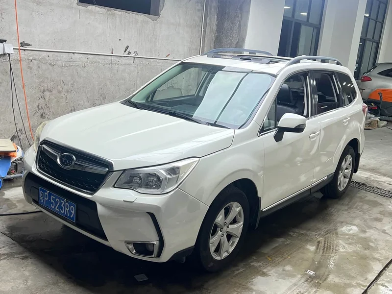 Subaru Forester — фото 1
