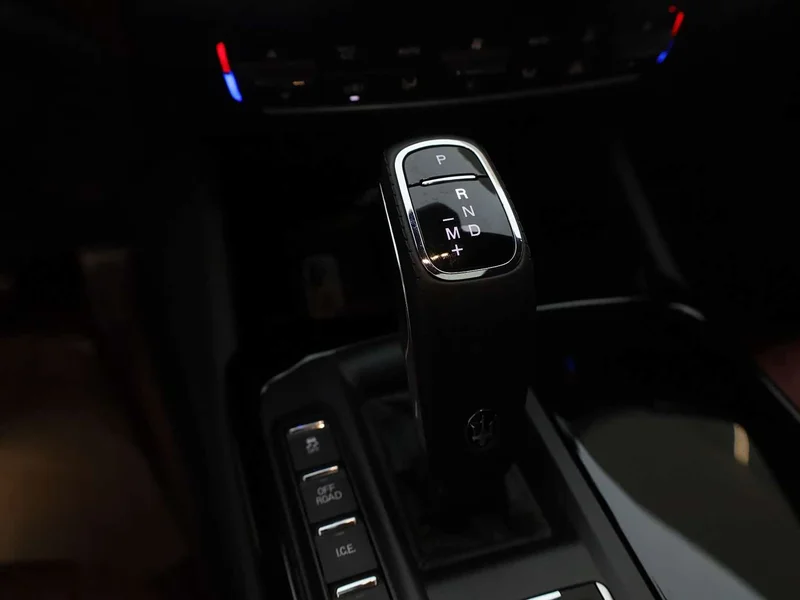Maserati Levante — фото 15