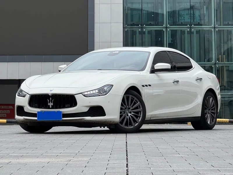 Maserati Ghibli — фото 1