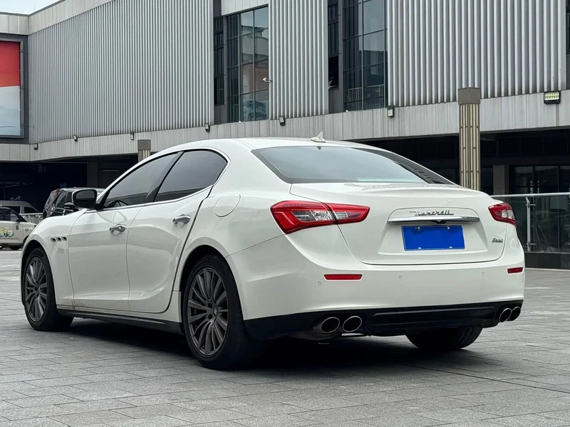 Maserati Ghibli — фото 15