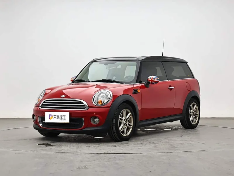 MINI CLUBMAN — фото 1