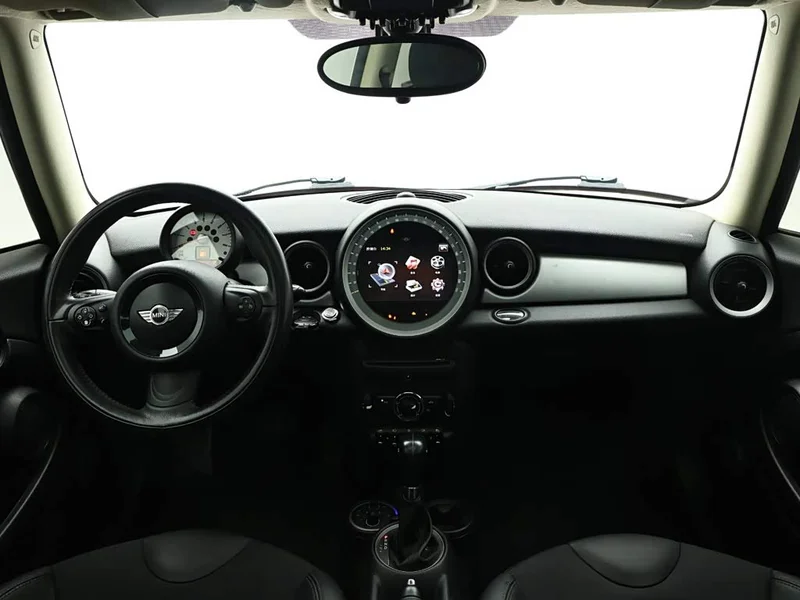 MINI CLUBMAN — фото 13