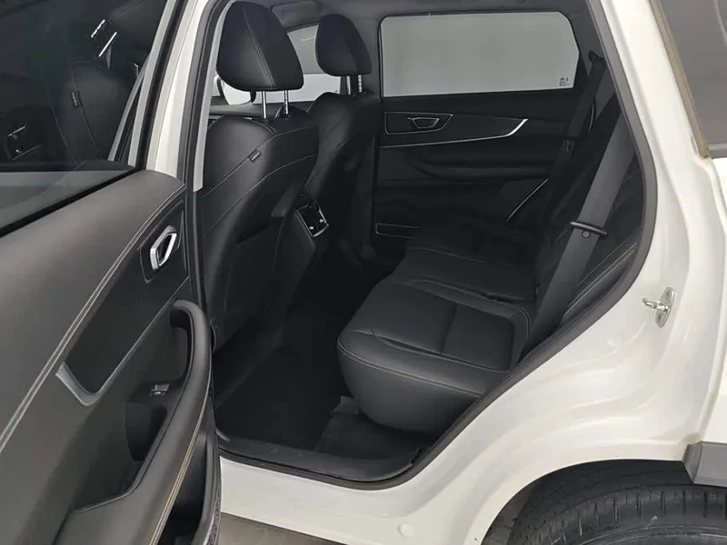 Chery Tiggo 8 — фото 11
