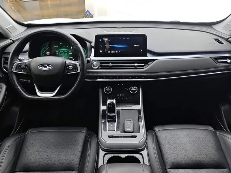 Chery Tiggo 8 — фото 12