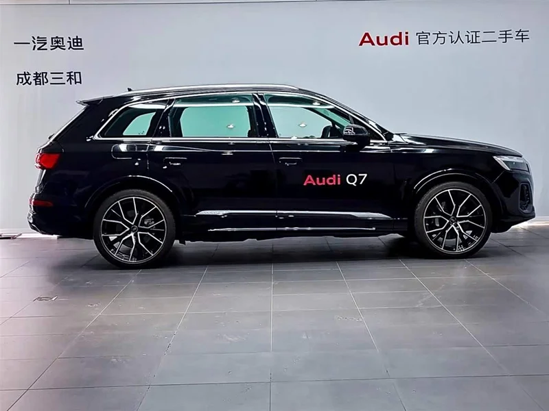 Audi Q7 — фото 3
