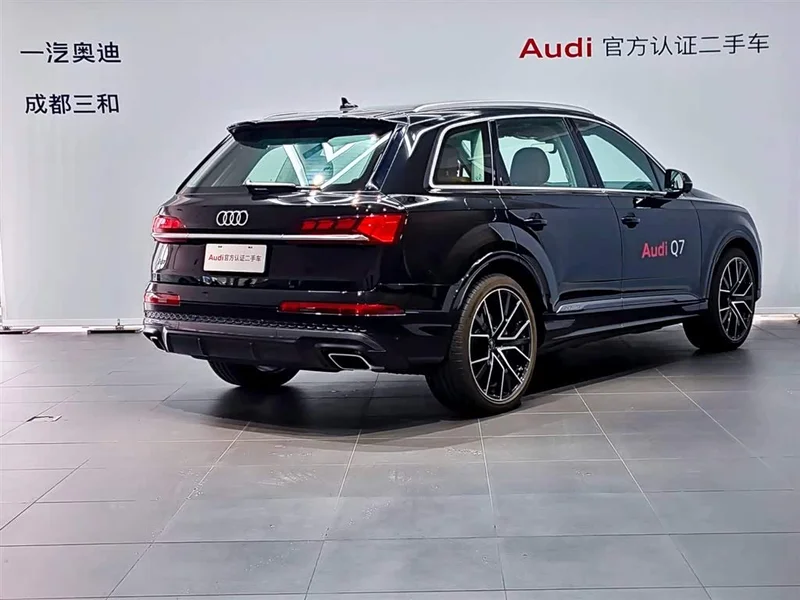 Audi Q7 — фото 4