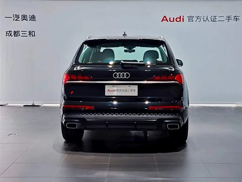 Audi Q7 — фото 5