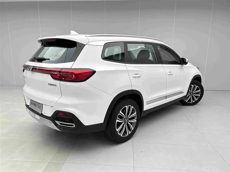 Chery Tiggo 8 — фото 4