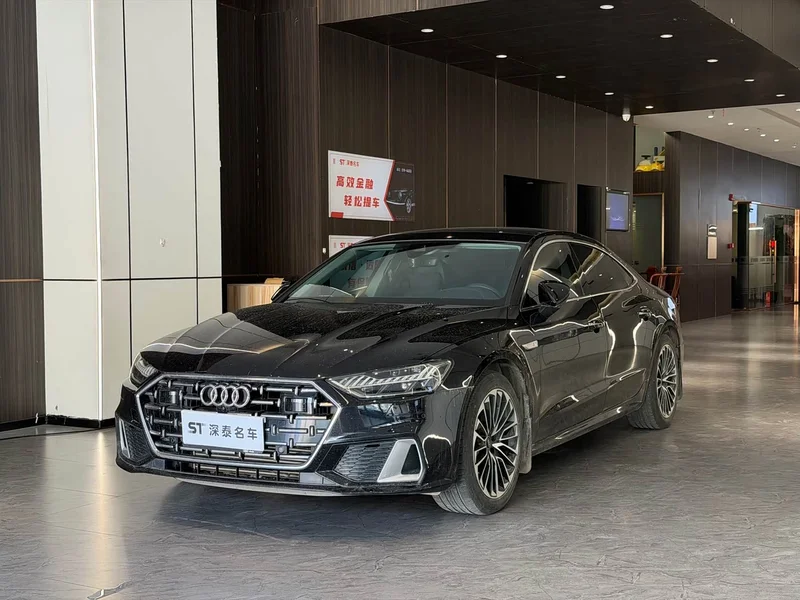 Audi A7L — фото 1