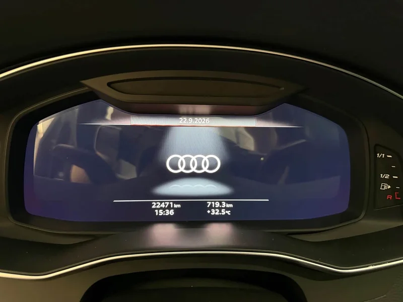 Audi A7L — фото 13