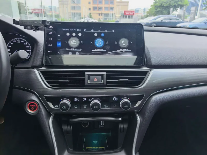 Honda Accord — фото 15
