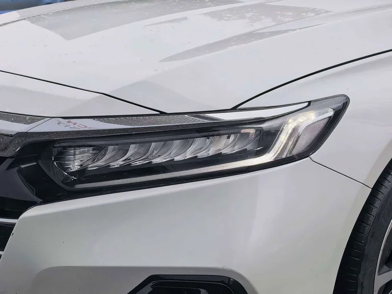 Honda Accord — фото 7
