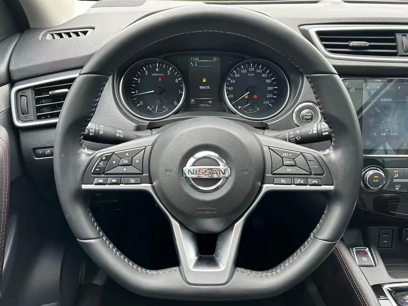 Nissan Qashqai — фото 9