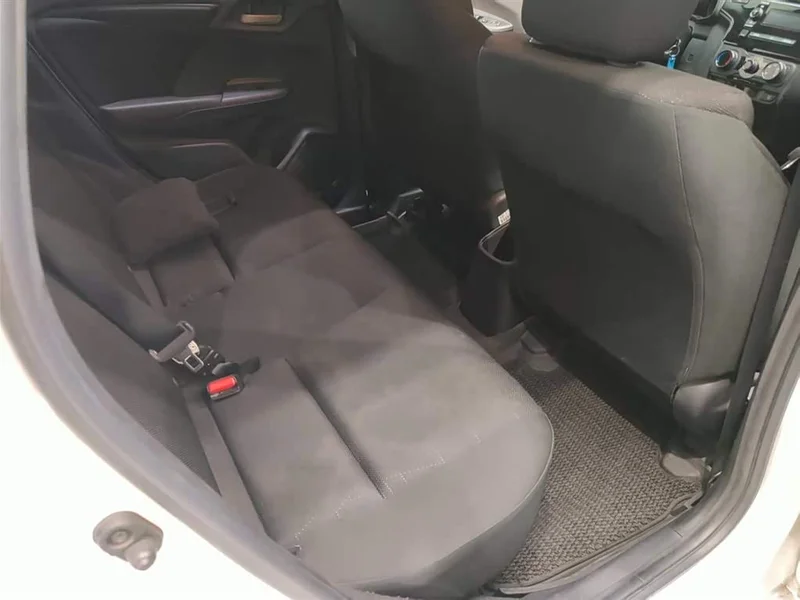 Honda Fit — фото 7