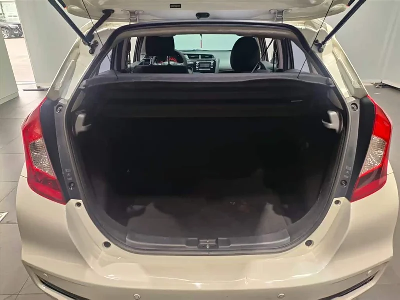 Honda Fit — фото 9