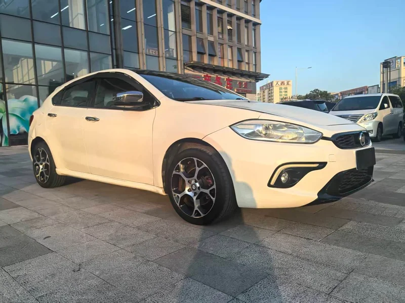 Hyundai i30 — фото 3