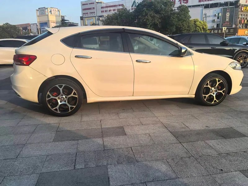 Hyundai i30 — фото 7