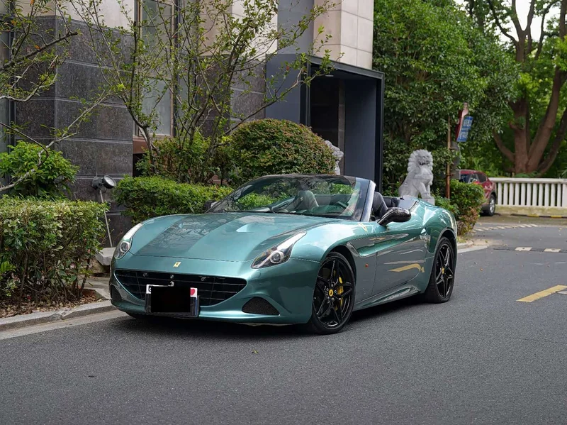 Ferrari California T — фото 1