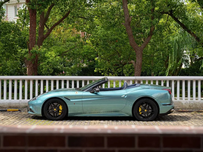 Ferrari California T — фото 9