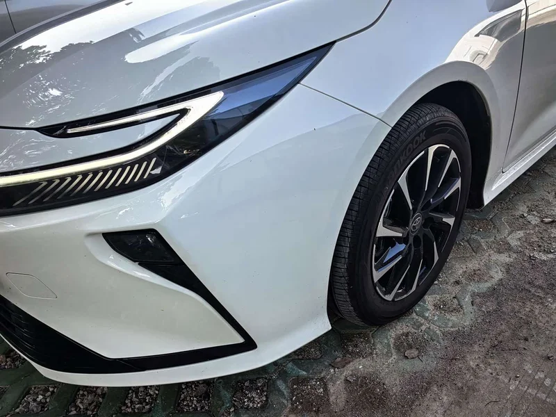 Toyota Corolla — фото 4