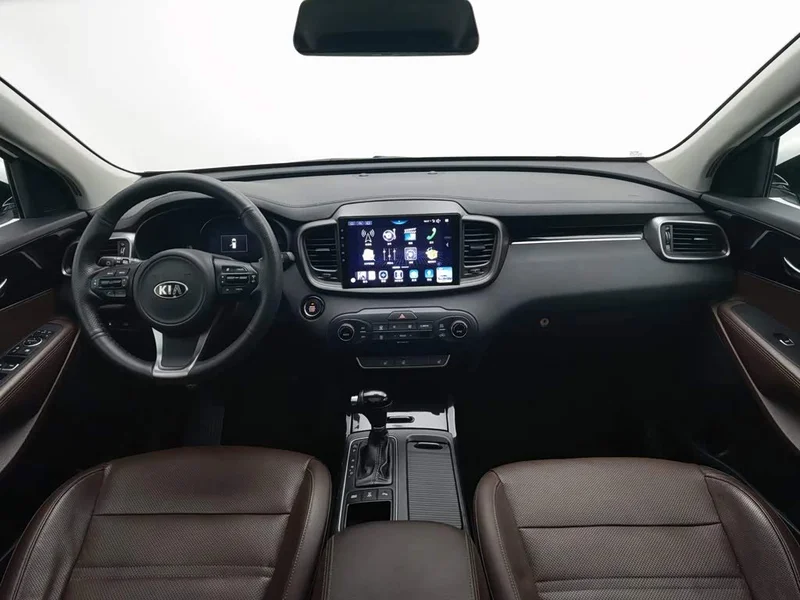 Kia Sorento — фото 5