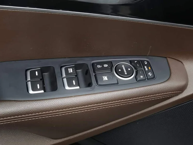 Kia Sorento — фото 9