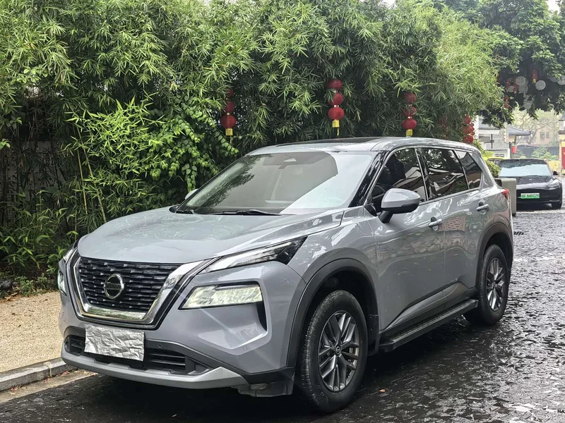 Nissan X-Trail — фото 1
