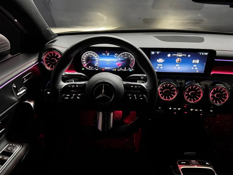 Mercedes-Benz A-Class — фото 12