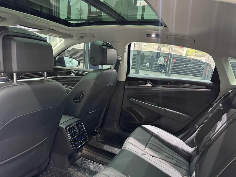 Volkswagen Passat — фото 11