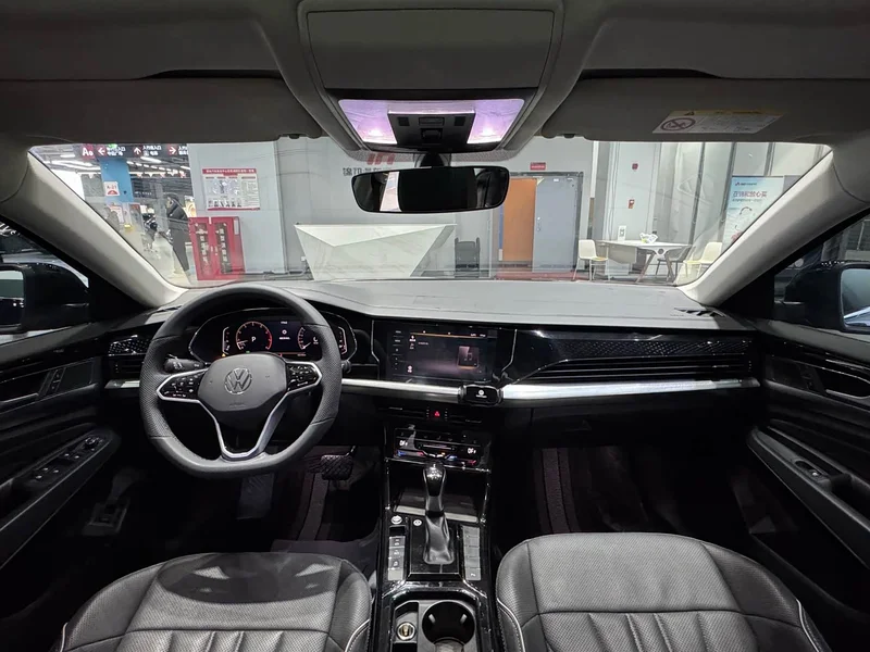 Volkswagen Passat — фото 12