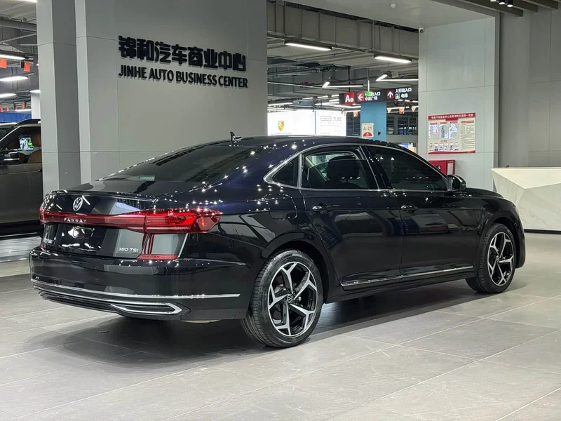 Volkswagen Passat — фото 5