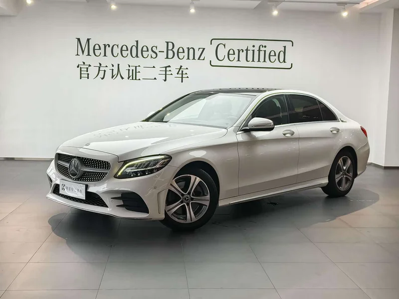 Mercedes-Benz C-Class — фото 1