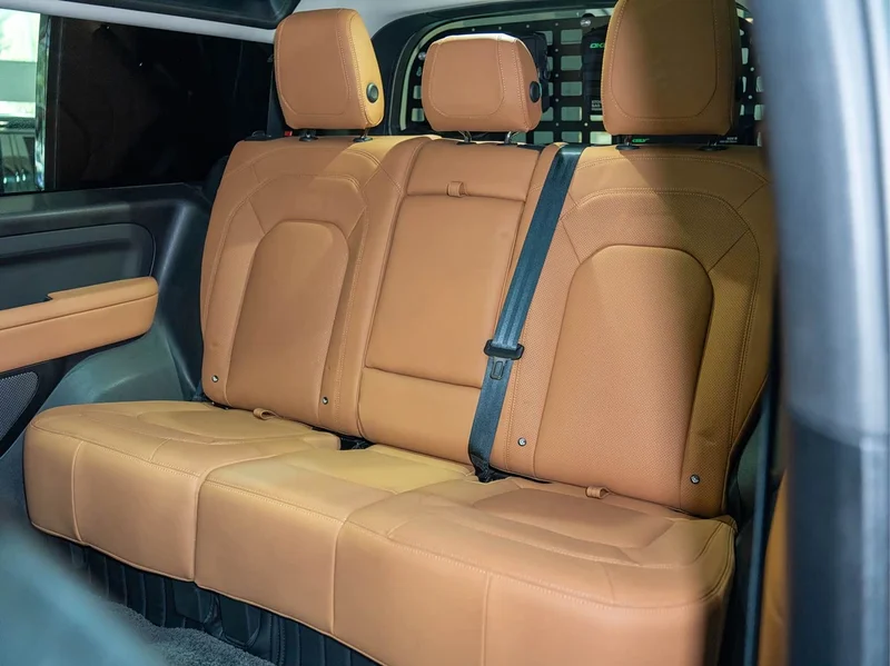 Land Rover Defender — фото 20