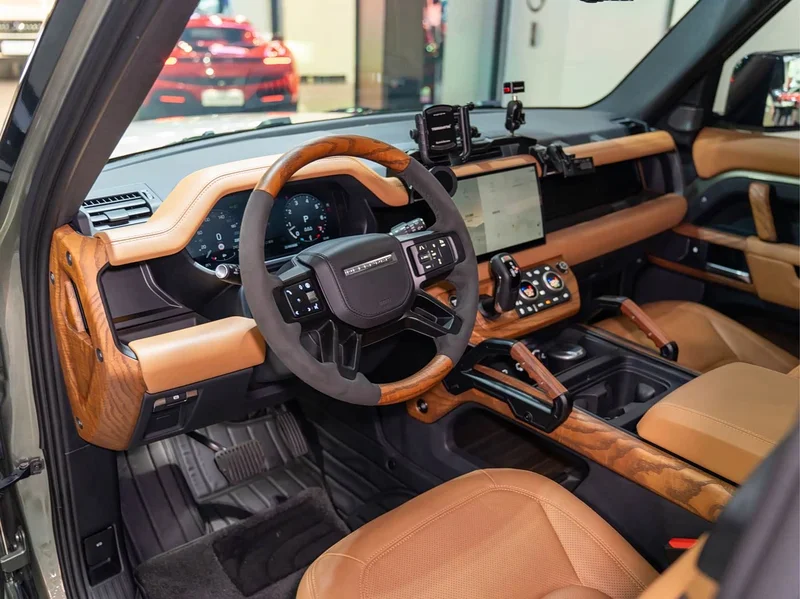 Land Rover Defender — фото 9