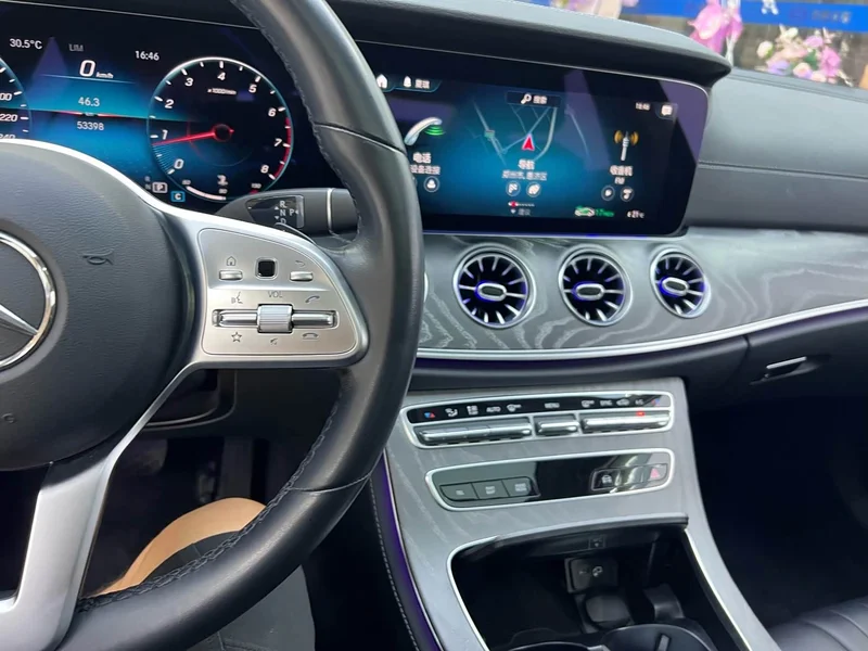 Mercedes-Benz CLS — фото 15