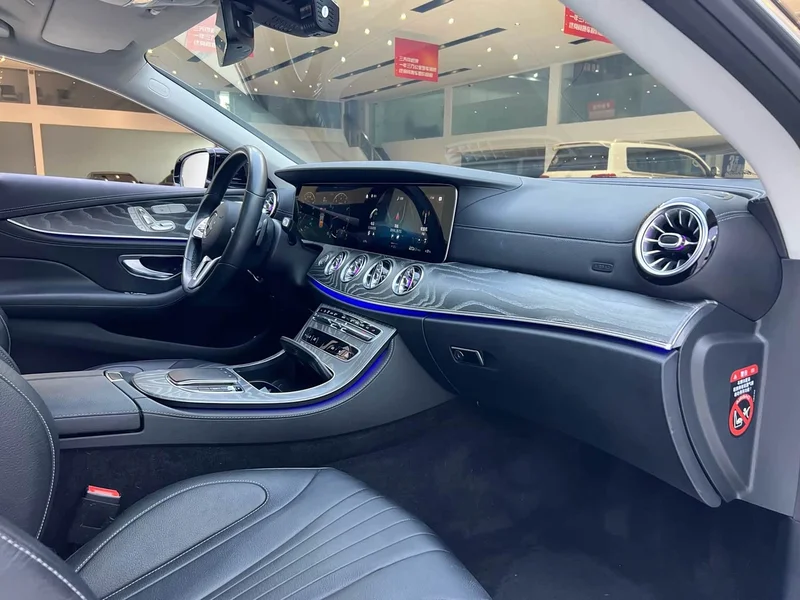 Mercedes-Benz CLS — фото 24
