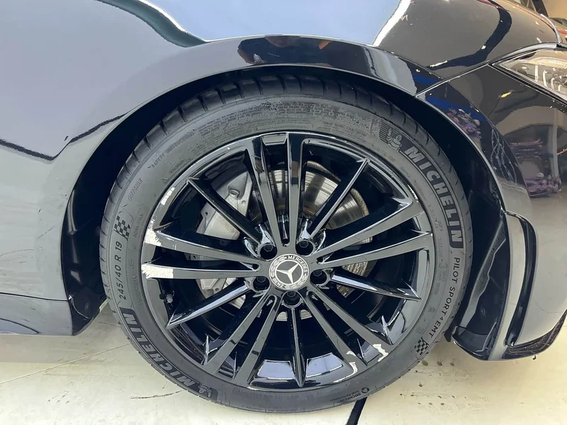 Mercedes-Benz CLS — фото 26