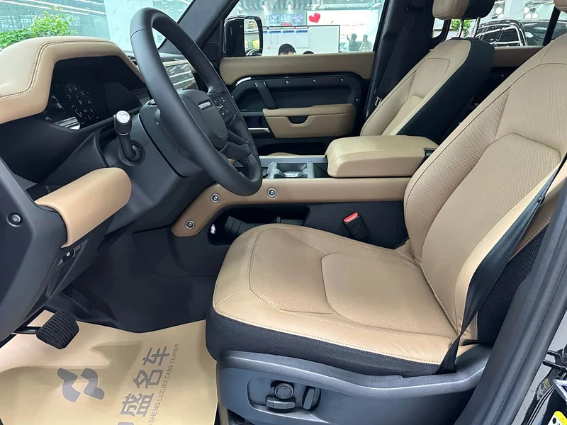 Land Rover Defender — фото 15
