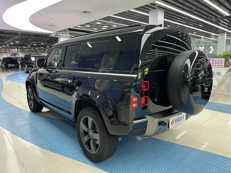 Land Rover Defender — фото 25