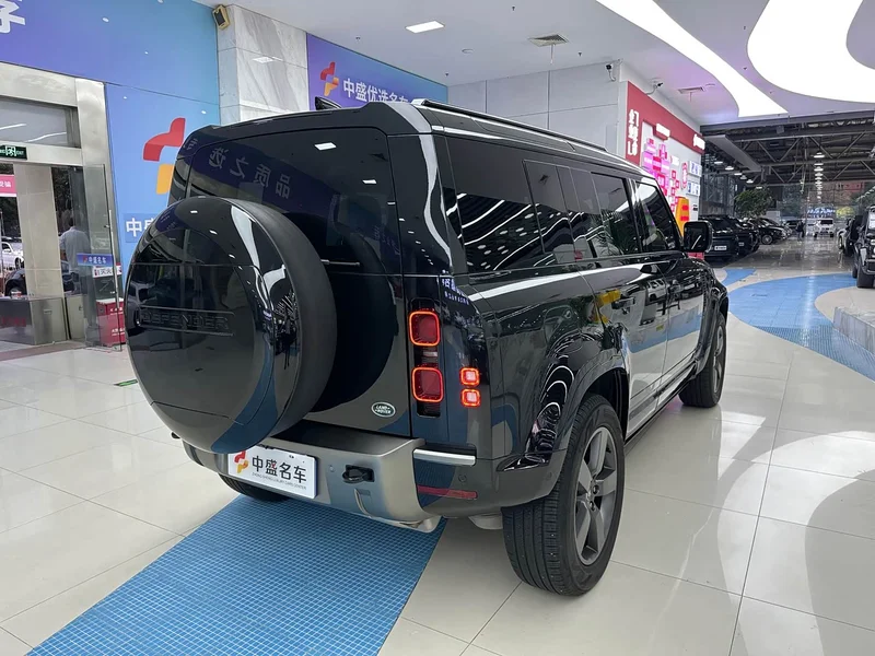 Land Rover Defender — фото 26
