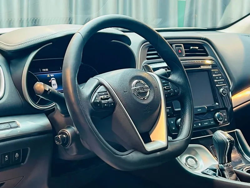 Nissan Maxima — фото 16