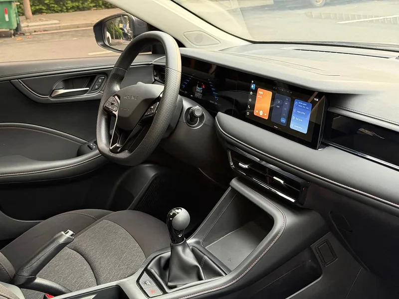 Roewe i5 — фото 16