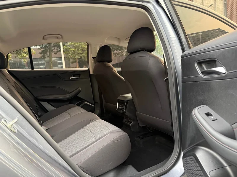 Roewe i5 — фото 18
