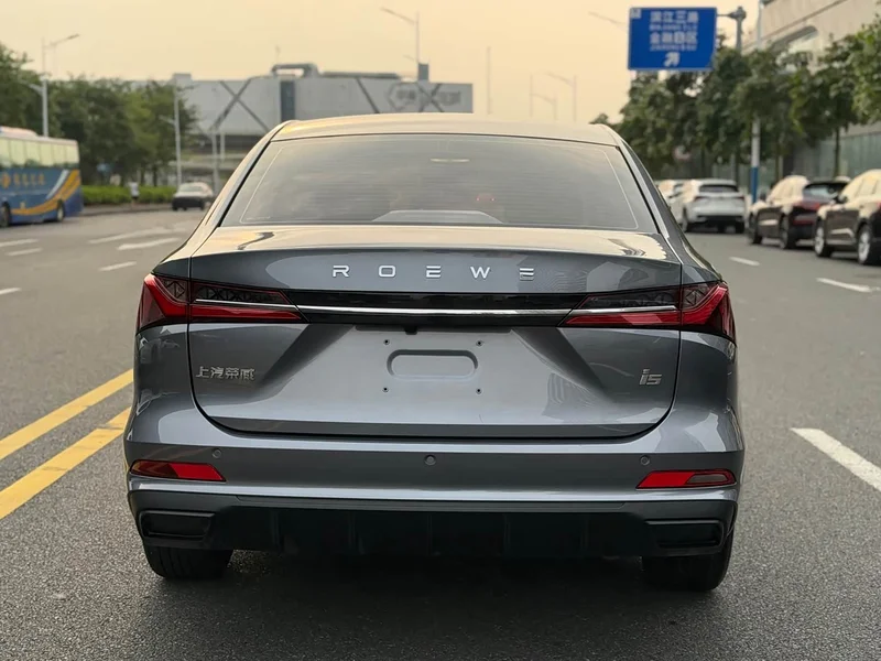Roewe i5 — фото 5
