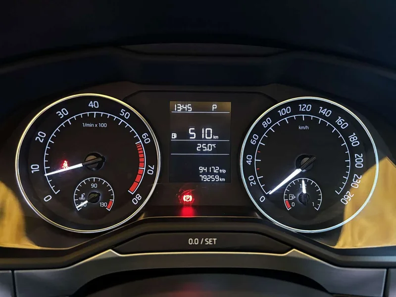 Skoda Superb — фото 16