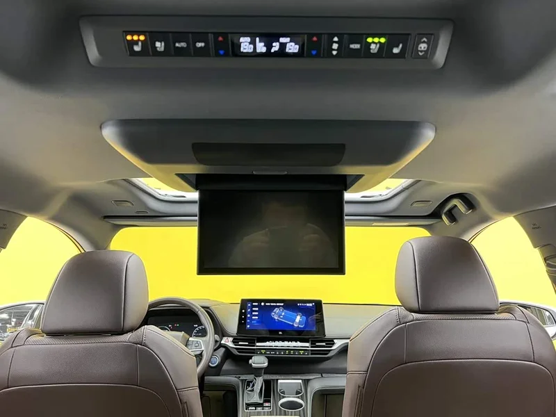 Toyota Sienna — фото 45