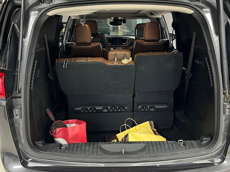 Jeep Grand Voyager Imported — фото 31