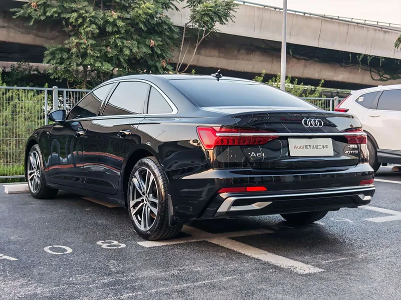 Audi A6L — фото 5