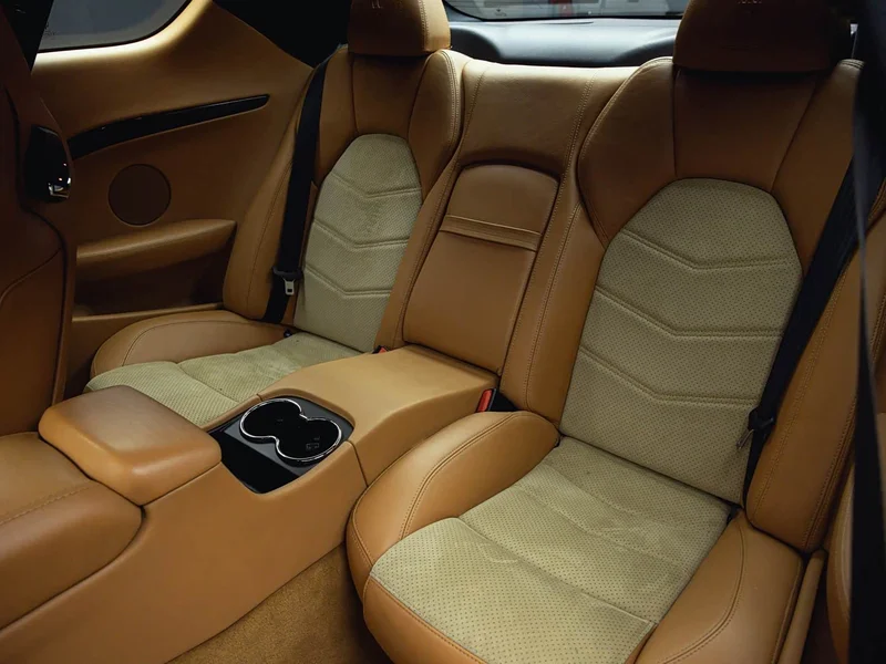 Maserati GranTurismo — фото 19