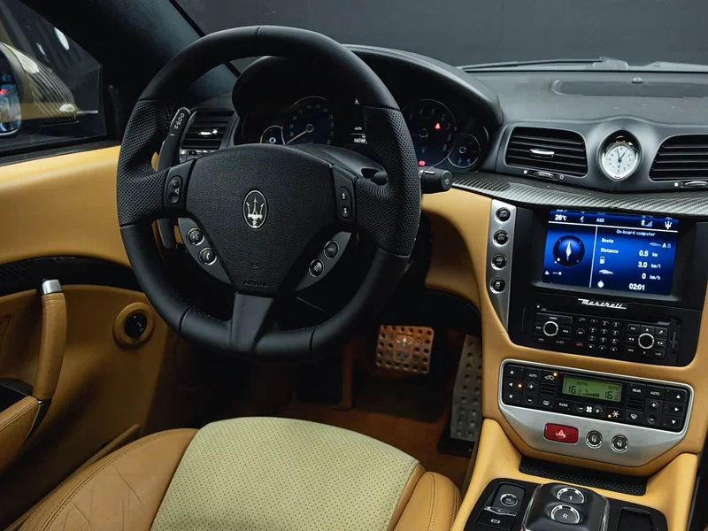 Maserati GranTurismo — фото 20